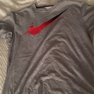 Nike tee
